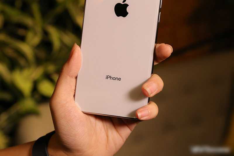 Mở hộp iPhone X 256GB vừa về Việt Nam: giá xấp xỉ 60 triệu đồng